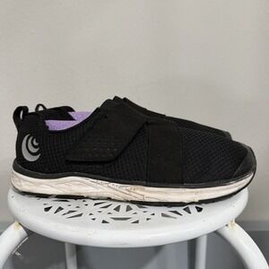Topo Athletic COR Black Womens Size 9.5